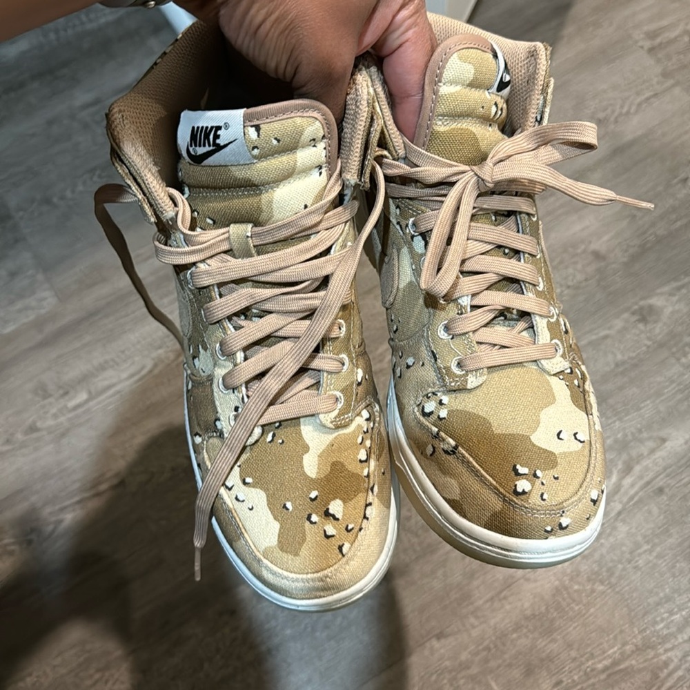 Nike 1s